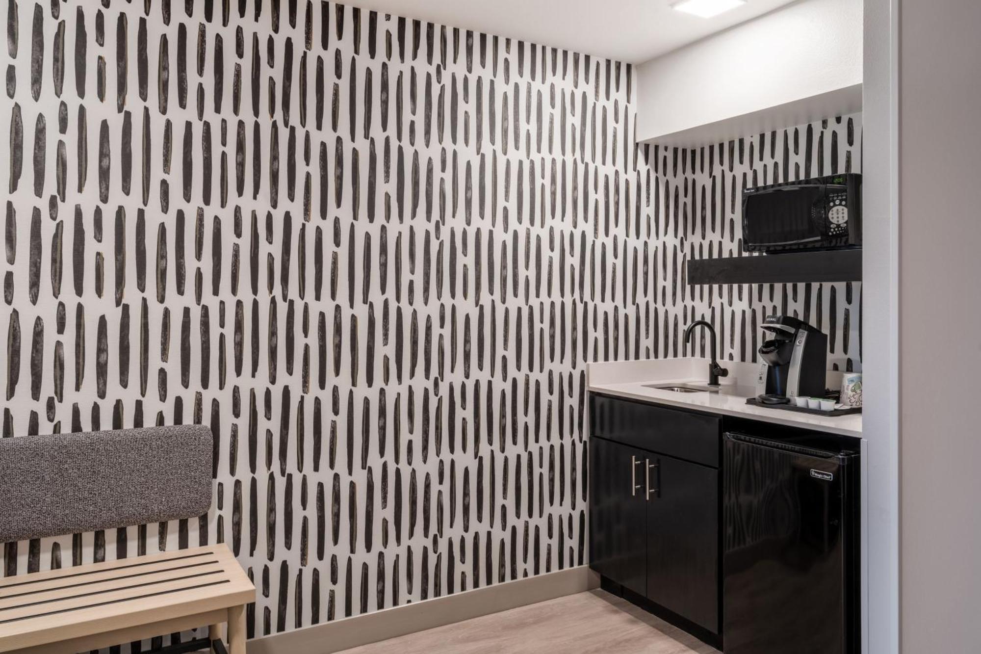 Atwell Suites Austin Airport By Ihg Exterior foto